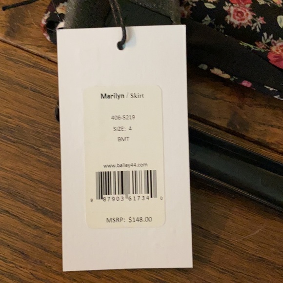 BNWT Bailey 44 Jenny Small Top + size 4 Marilyn Skirt - Picture 6 of 7